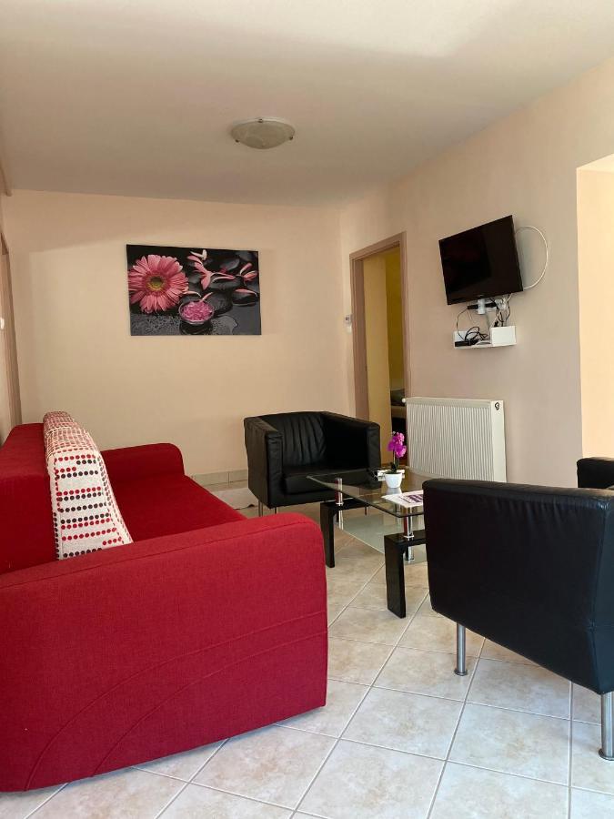 Pandora Pool Apartman Hajduszoboszlo Bagian luar foto