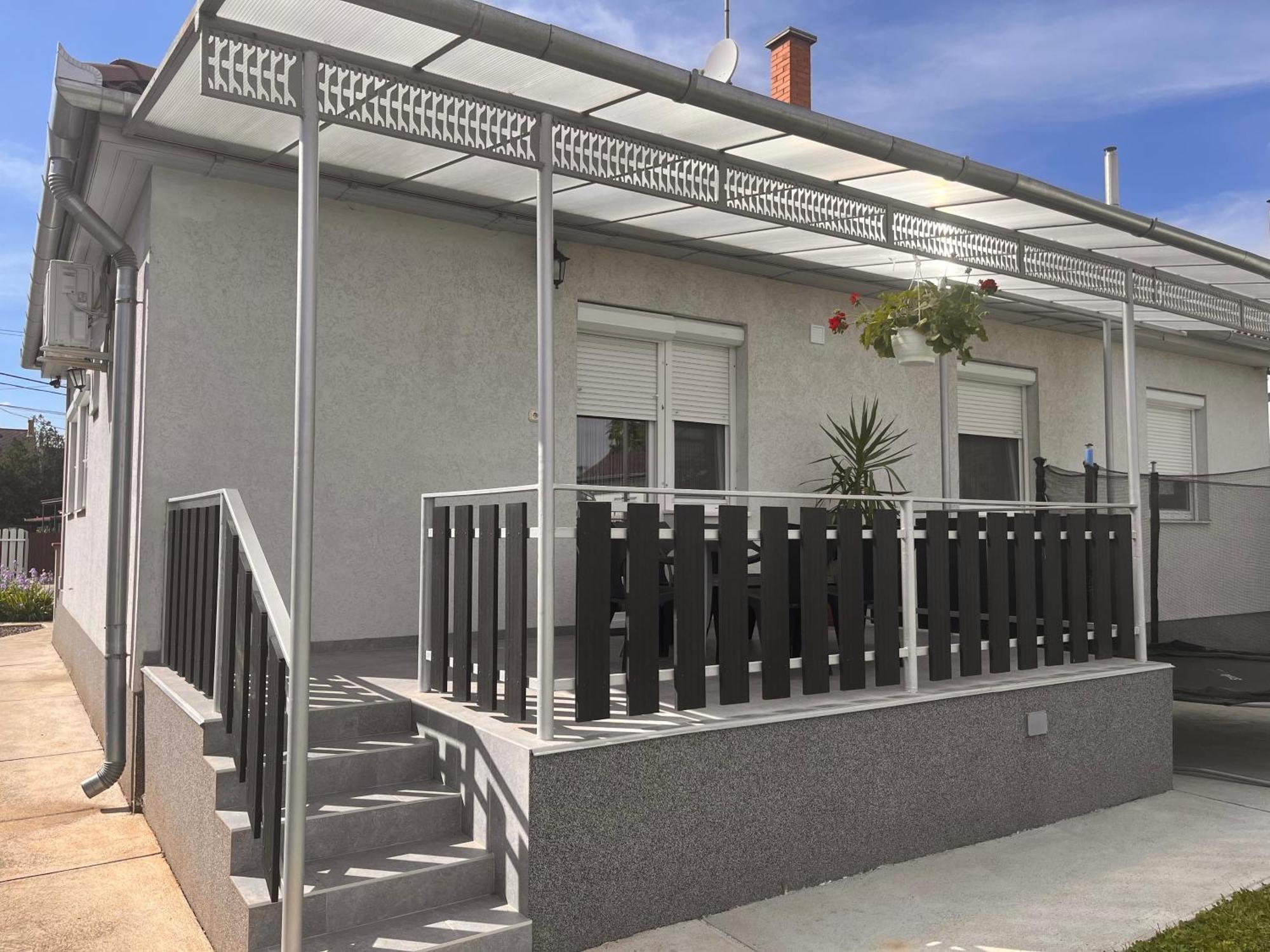 Pandora Pool Apartman Hajduszoboszlo Bagian luar foto